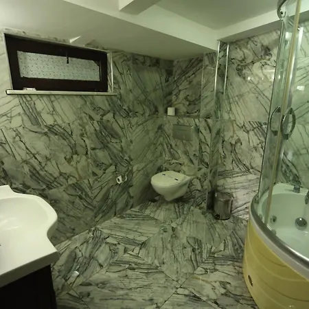 اسمالي فندق 3*